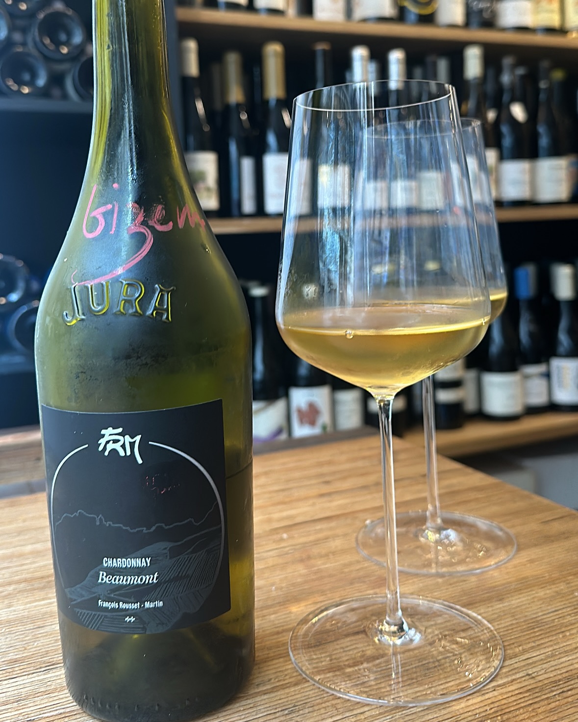 Paris, only French wines. FRM, Beaumont Chardonnay 2020 Bere...