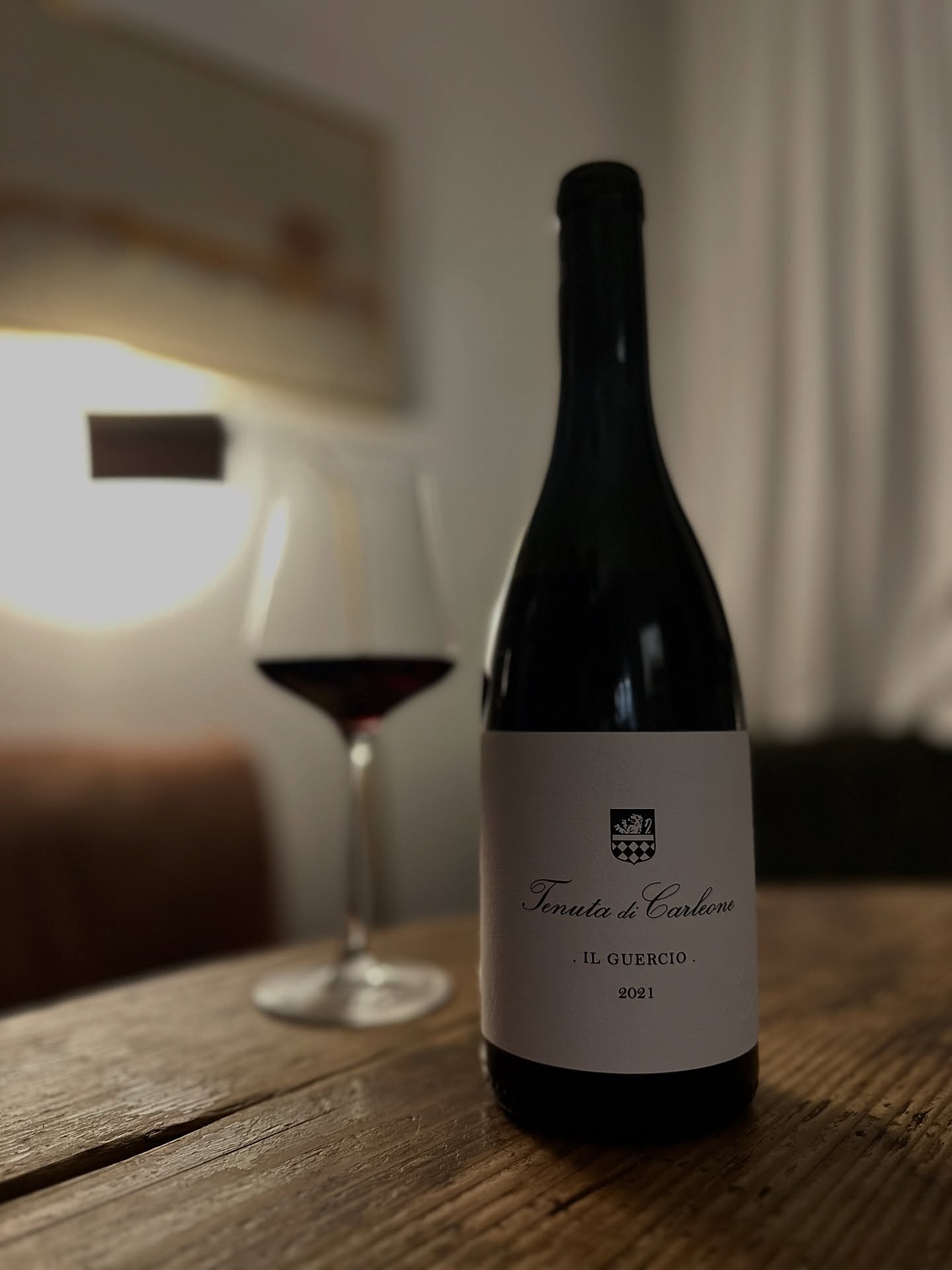No funky labels, no endless-barnyard-noses, but still minima...
