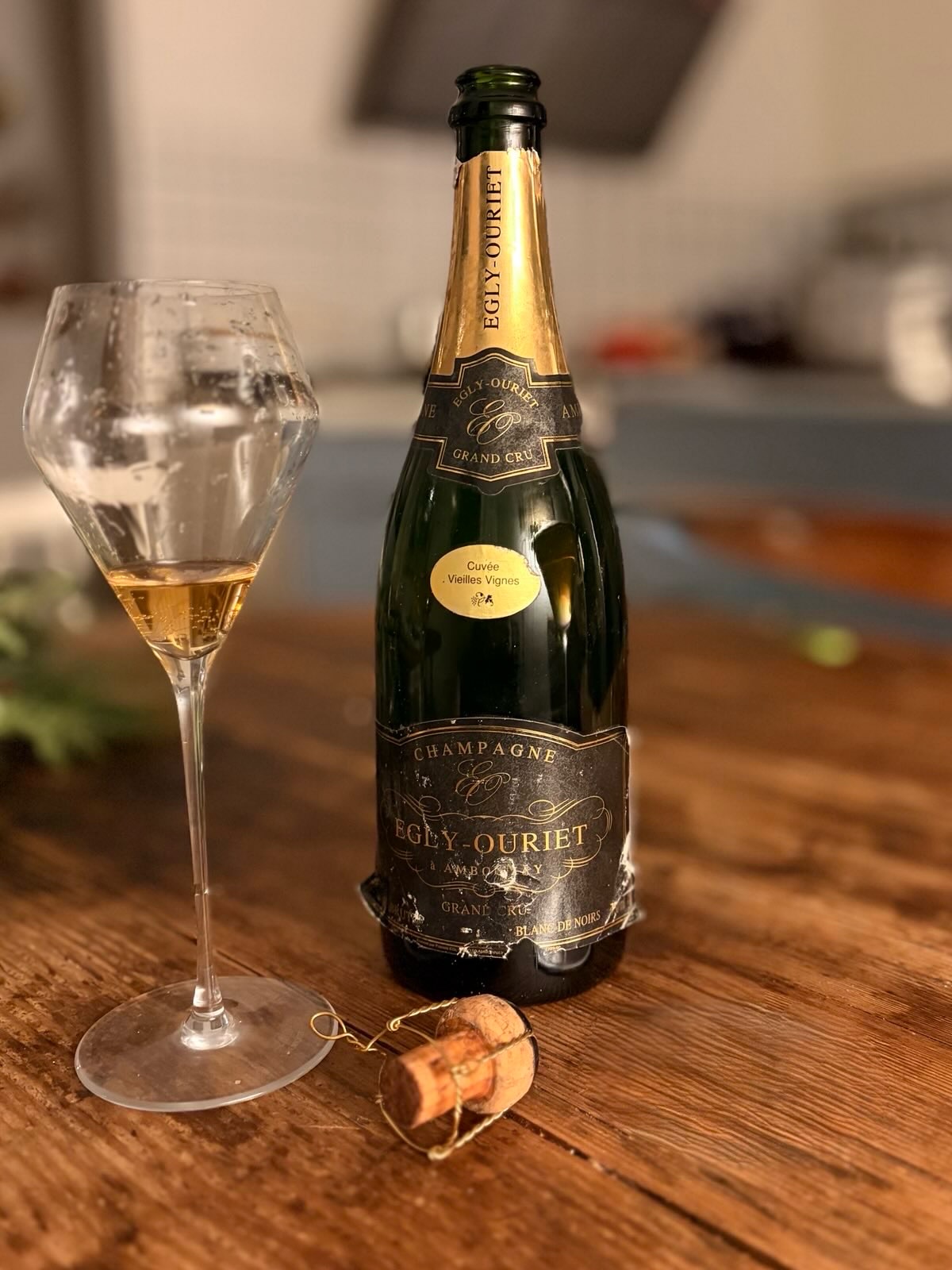 This Blanc de Noirs Grand Cru (deg. 2000) comes from Ambonnay’s Les Crayères, a top chalky Pinot Noir site and Bouzy, an...